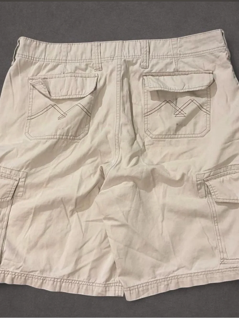 American Rag Cargo Shorts Beige Khaki Size 38